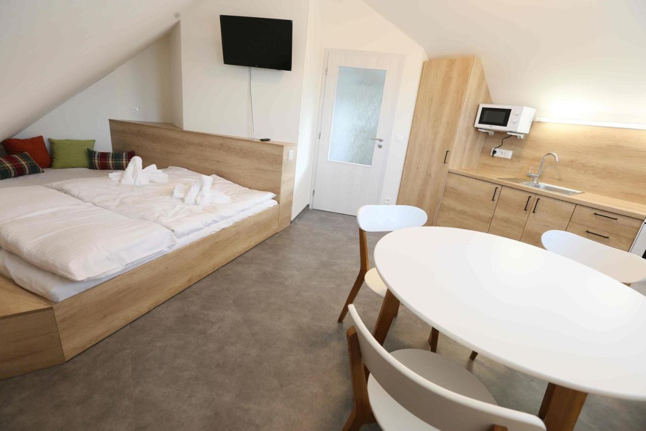 Apartmany Aura Божий Дар Экстерьер фото